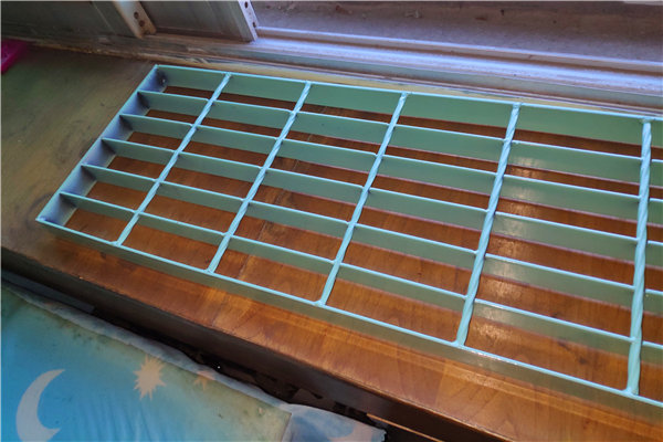 麻花鋼型噴漆鋼格柵